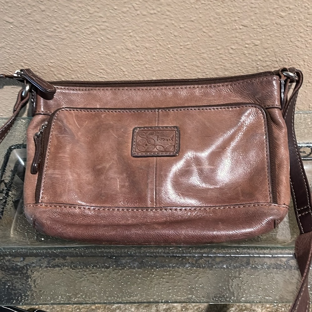Fossil crossbody vintage purse.